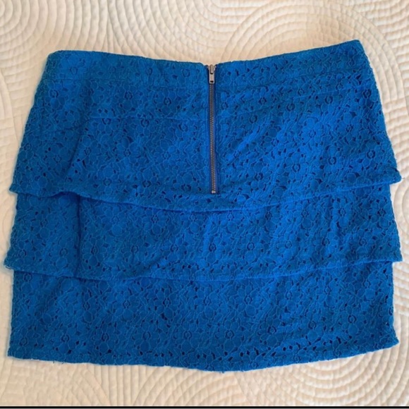 EUC Volcom Skirt - Picture 2 of 6